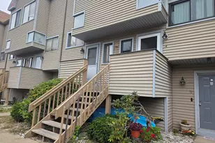 40 Crest St, West Haven, CT 06516 - Photo 2
