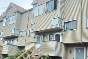40 Crest St, West Haven, CT 06516 - Photo 1