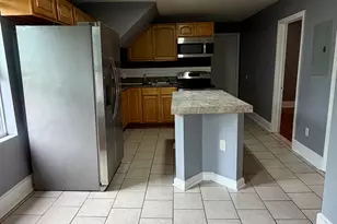 14 Kenyon St, Waterbury, CT 06702 - Photo 10