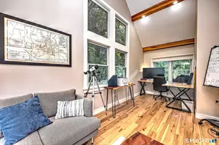 94 Jackson Rd, Hamden, CT 06517 - Photo 6
