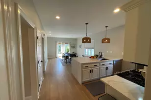 125 South End Rd, East Haven, CT 06512 - Photo 10