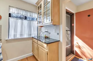 426 Asbury Ridge, Shelton, CT 06484 - Photo 8