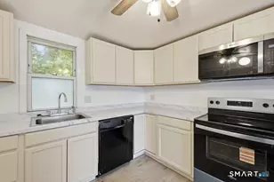16 Colt St, New Britain, CT 06052 - Photo 6