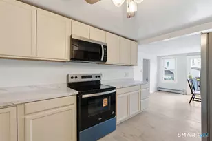 16 Colt St, New Britain, CT 06052 - Photo 4