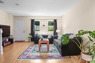 56 Elm St, Enfield, CT 06082 - Photo 2