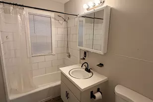 68 Fuller Ave, East Hartford, CT 06108 - Photo 6
