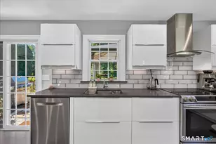 23 Applewood Dr, Shelton, CT 06484 - Photo 10