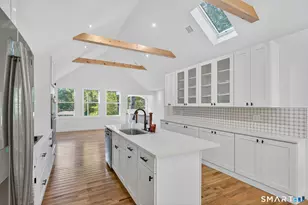 13 Willow Ln, East Lyme, CT 06333 - Photo 6