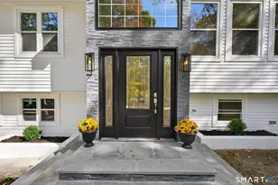 13 Willow Ln, East Lyme, CT 06333 - Photo 2