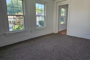 7 South St, Cromwell, CT 06416 - Photo 12