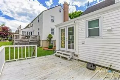 98 Woodmere Road, West Hartford, CT 06119 - Photo 12