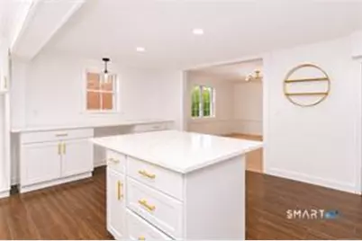 98 Woodmere Road, West Hartford, CT 06119 - Photo 18