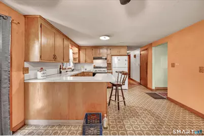 314 Tunxis Avenue, Bloomfield, CT 06002 - Photo 12