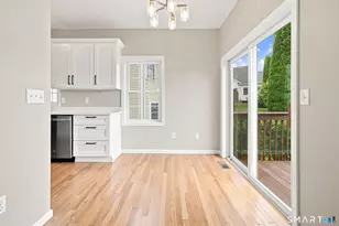 8 S Pond Rd, Bloomfield, CT 06002 - Photo 14