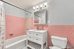 22 North Lake Dr, Hamden, CT 06517 - Photo 18
