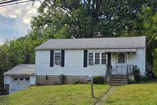 34 Elm St, Ansonia, CT 06401 - Photo 2