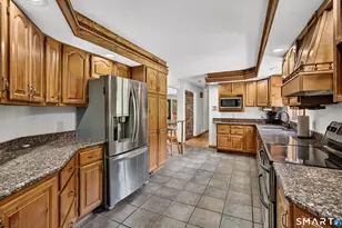 40 Searles Rd, Pomfret, CT 06259 - Photo 2