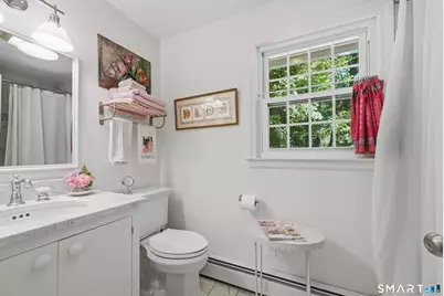 385 Middle Road Turnpike, Woodbury, CT 06798 - Photo 22