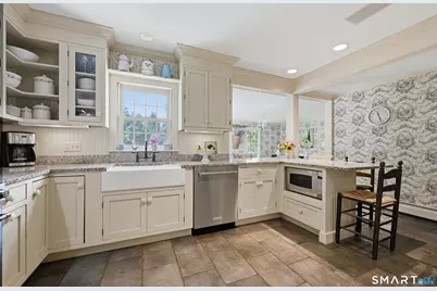 385 Middle Road Turnpike, Woodbury, CT 06798 - Photo 6