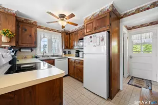 10 Hilltop Rd, East Lyme, CT 06357 - Photo 16