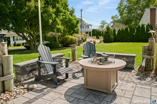 10 Hilltop Rd, East Lyme, CT 06357 - Photo 6