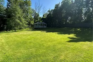 350 Bell St, Middletown, CT 06457 - Photo 2