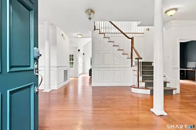 12 Carriage Hill Road, Woodbridge, CT 06525 - Photo 4
