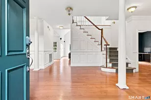 12 Carriage Hill Rd, Woodbridge, CT 06525 - Photo 4