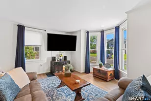39 Hudson St, Manchester, CT 06042 - Photo 8