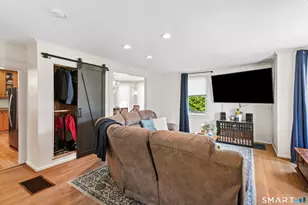 39 Hudson St, Manchester, CT 06042 - Photo 8