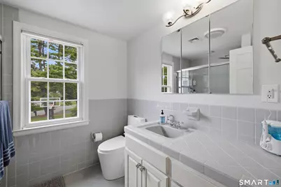 20 Lakeview Drive, West Hartford, CT 06117 - Photo 30