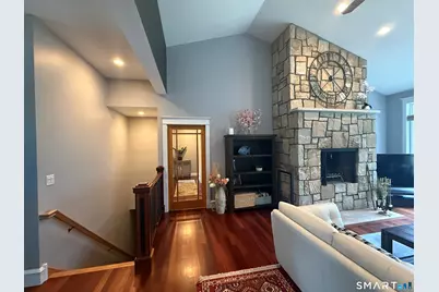 160 Peck Hill Road, Woodbridge, CT 06525 - Photo 4