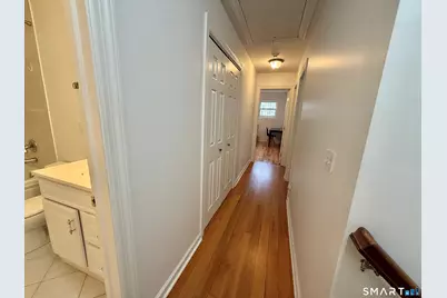 70 Renwick Place, Bridgeport, CT 06604 - Photo 12