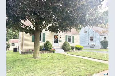 145 Loomis Street, Manchester, CT 06042 - Photo 2