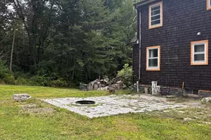 10 Railroad St, Pomfret, CT 06259 - Photo 4