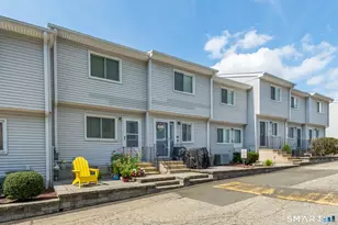 273 Derby Ave, Derby, CT 06418 - Photo 18