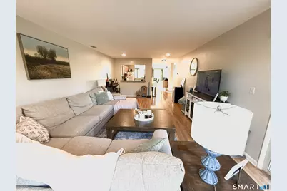 204 Country Club Court #204, Rocky Hill, CT 06067 - Photo 4