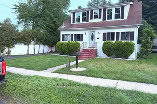 15 Barber St, Windsor, CT 06095 - Photo 1