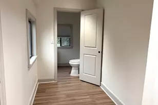15 Barber St, Windsor, CT 06095 - Photo 2