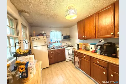 32 Catherine Street, Norwalk, CT 06851 - Photo 10