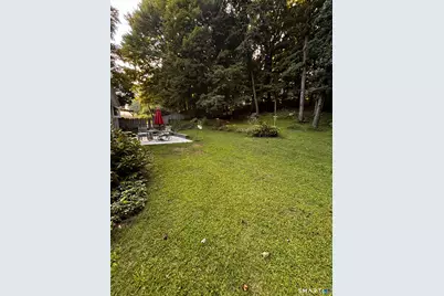 138 Red Robin Road, Naugatuck, CT 06770 - Photo 10