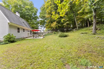 138 Red Robin Road, Naugatuck, CT 06770 - Photo 8