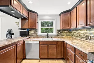 137 Harrison Rd, Cheshire, CT 06410 - Photo 16