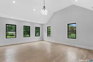 110 Porters Hill Rd, Trumbull, CT 06611 - Photo 22