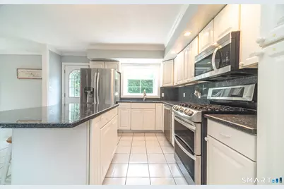 186 Greenbriar Road, Meriden, CT 06450 - Photo 6