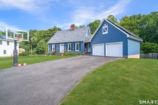 186 Greenbriar Rd, Meriden, CT 06450 - Photo 2