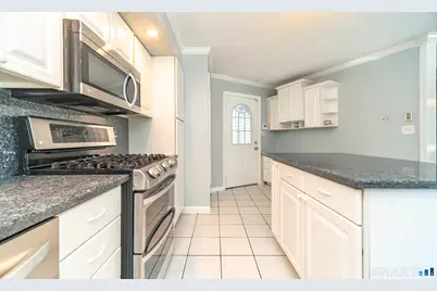 186 Greenbriar Road, Meriden, CT 06450 - Photo 8