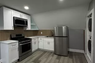 743 Iranistan Ave, Bridgeport, CT 06605 - Photo 8