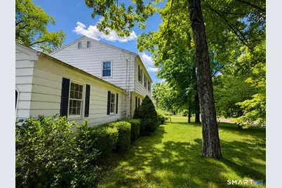 169 Mayflower Lane, Meriden, CT 06450 - Photo 2