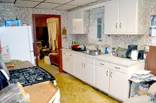185 Todd Rd, Wolcott, CT 06716 - Photo 4